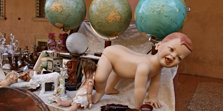 A selection of creepy toys.