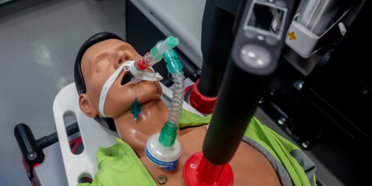 A dummy on a respirator.