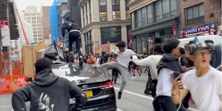 Riots erupting at Kai Cenant event.