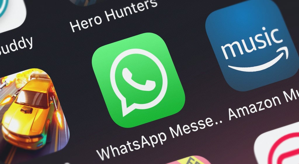 WhatsApp flaw