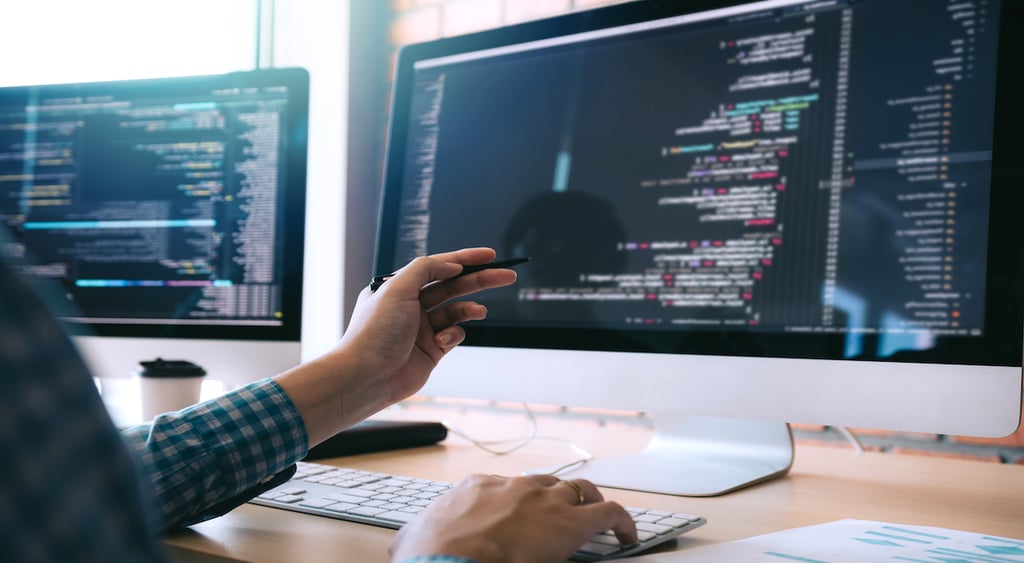 software-engineer-hands