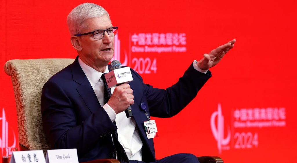 tim_cook_apple_china_0324