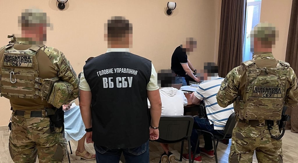ukrainian-teens-detained