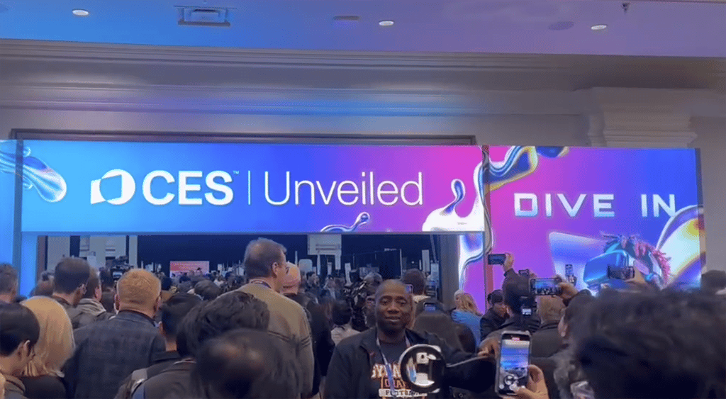 CES 2025 unveiled crowd