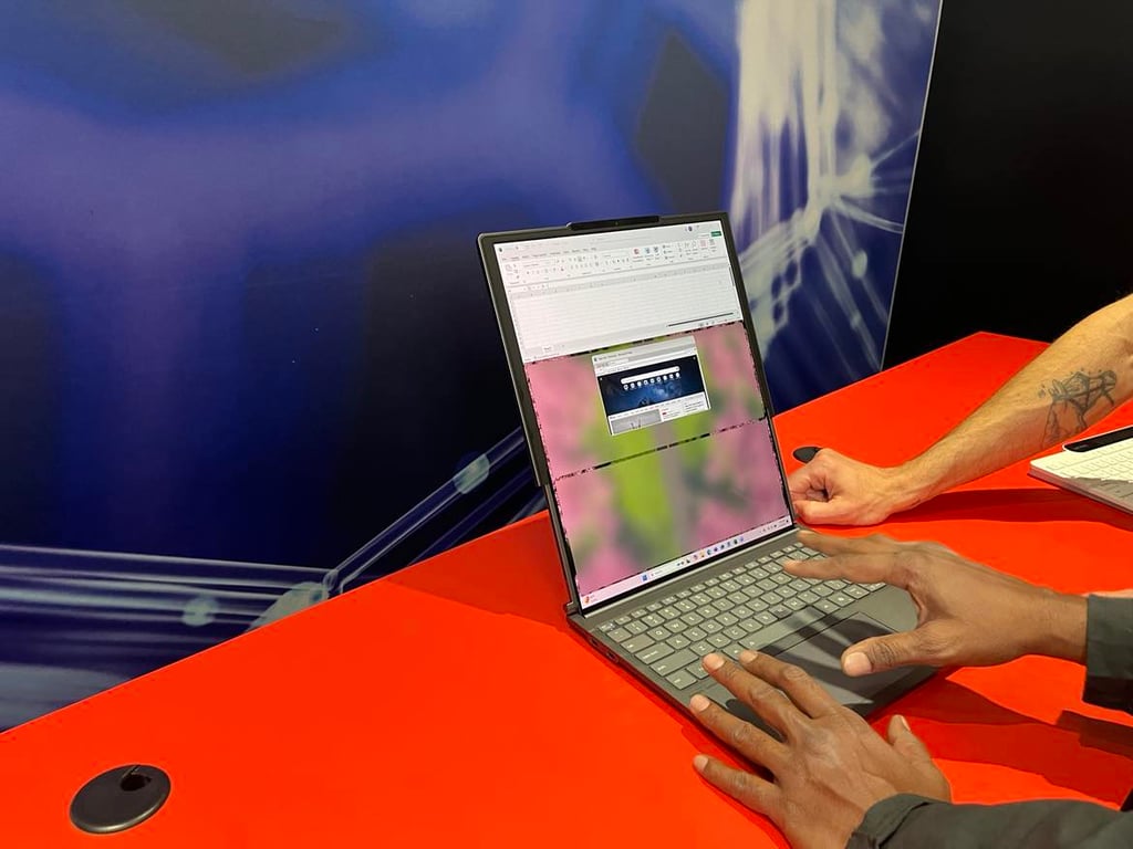 lenovo-rollable-thinkbook-laptop
