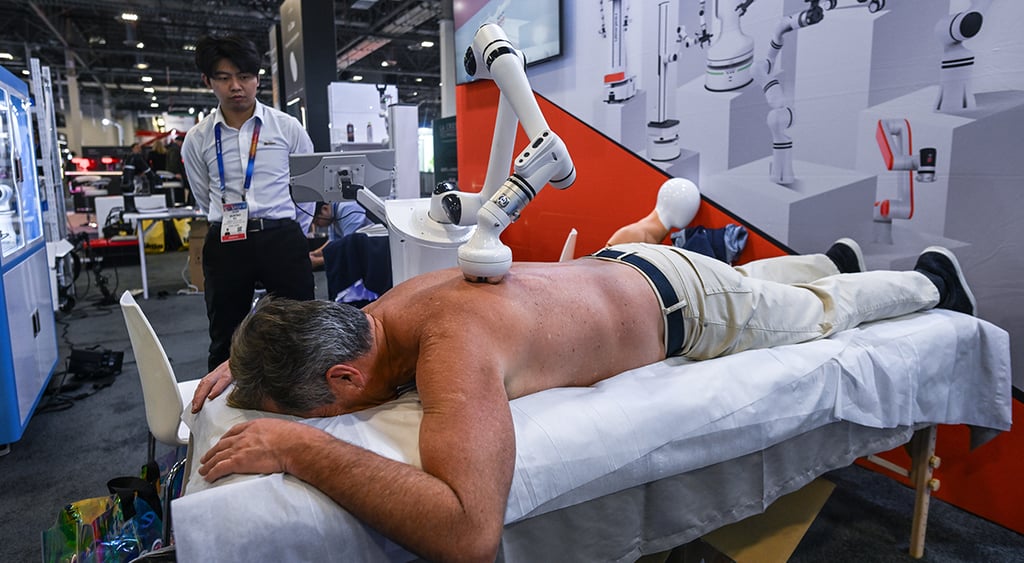 A massage robotic arm from RealMan Intelligent Technology
