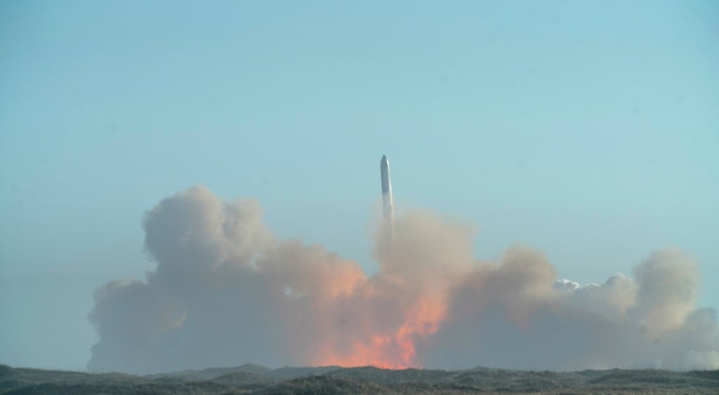 SpaceX break up after launch Jan 2025