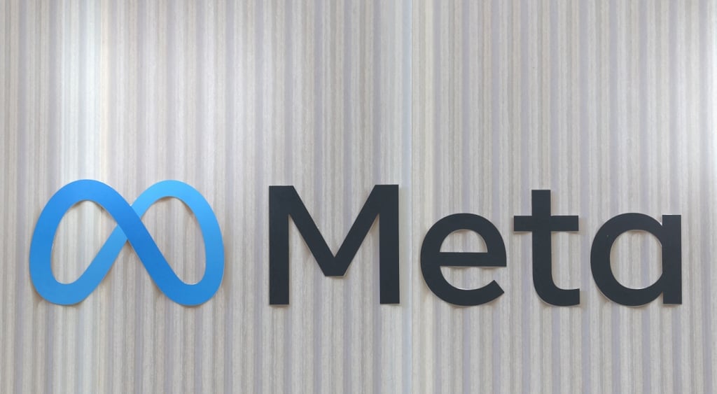 Meta logo 3