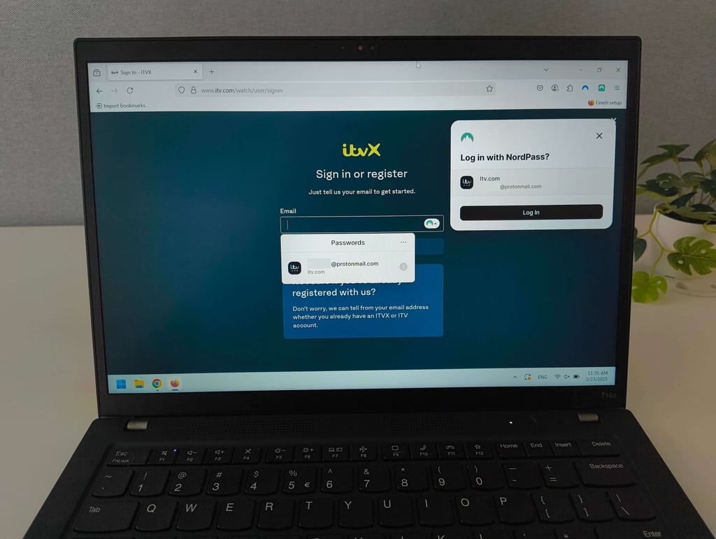 nordpass-autofill-laptop