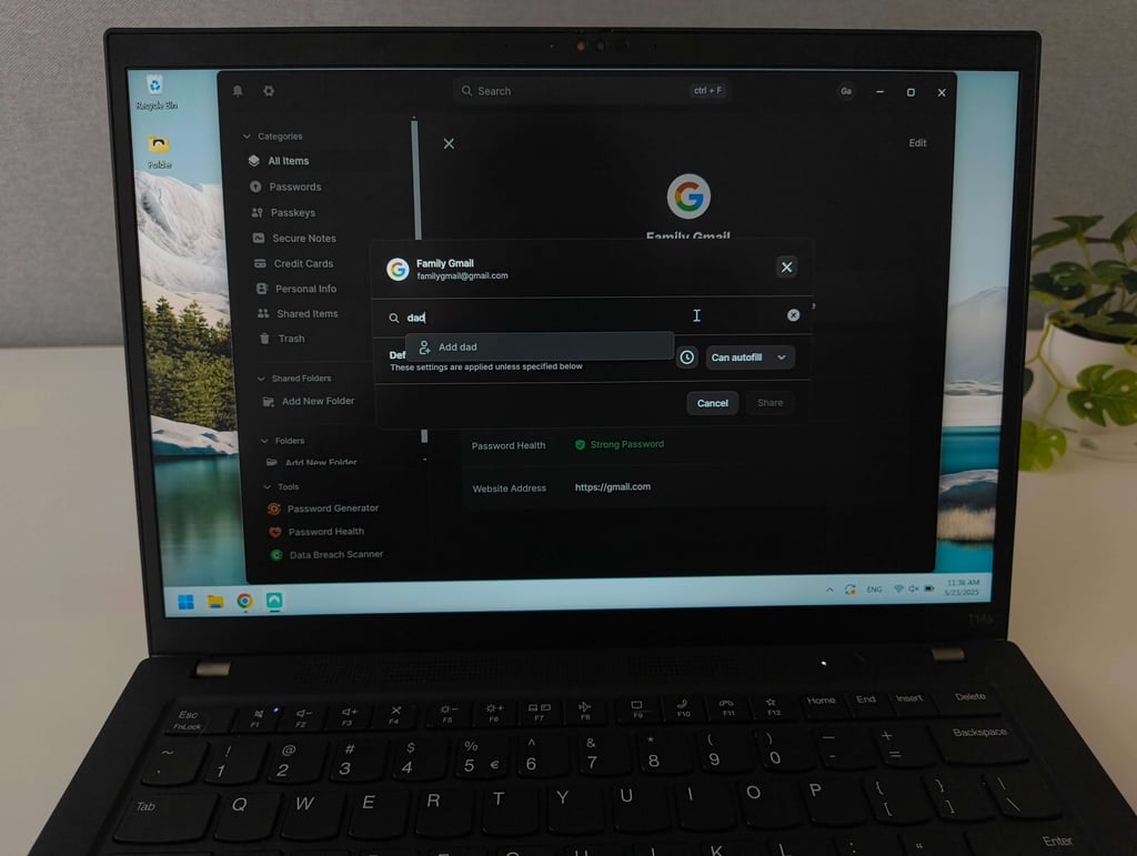 nordpass-sharing-laptop