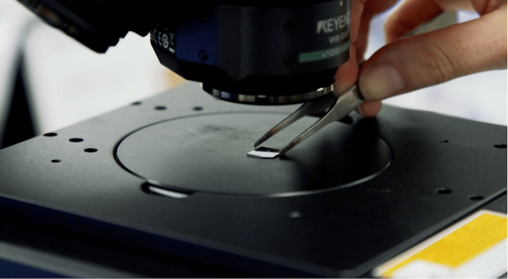 microscope-tiny-violin