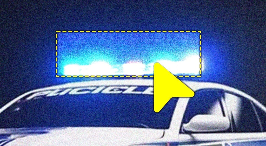 blue and white police car, yellow curson in the middle, touching dotted square