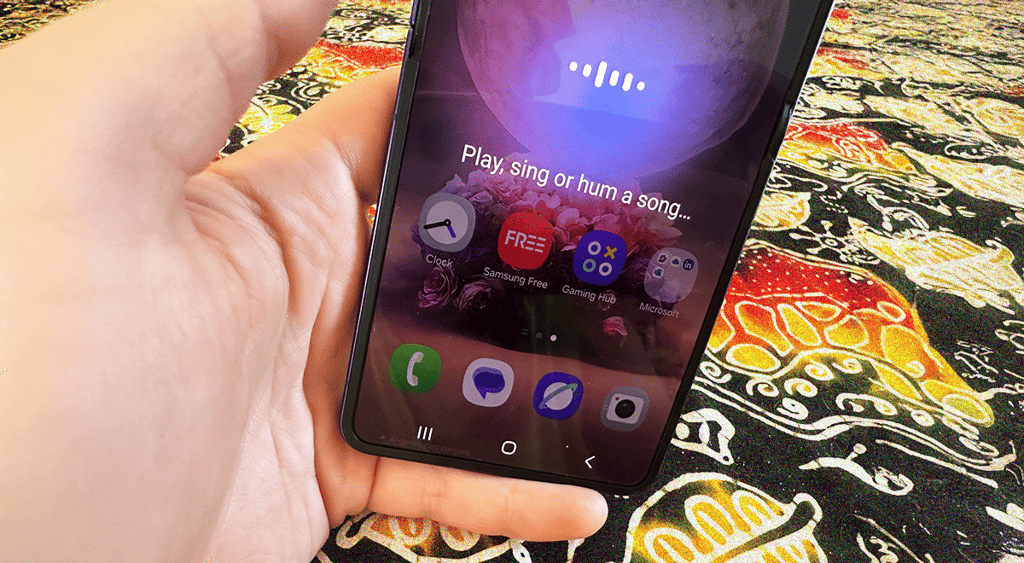 Samsung Galaxy Fold 7 phone singing hum feature testing