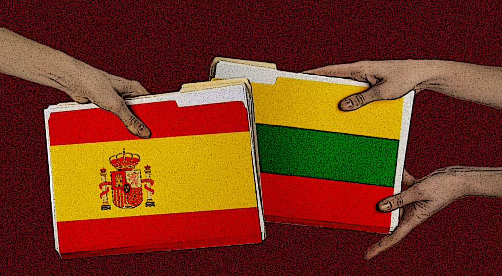 files exchanging spain flag lithuania flag