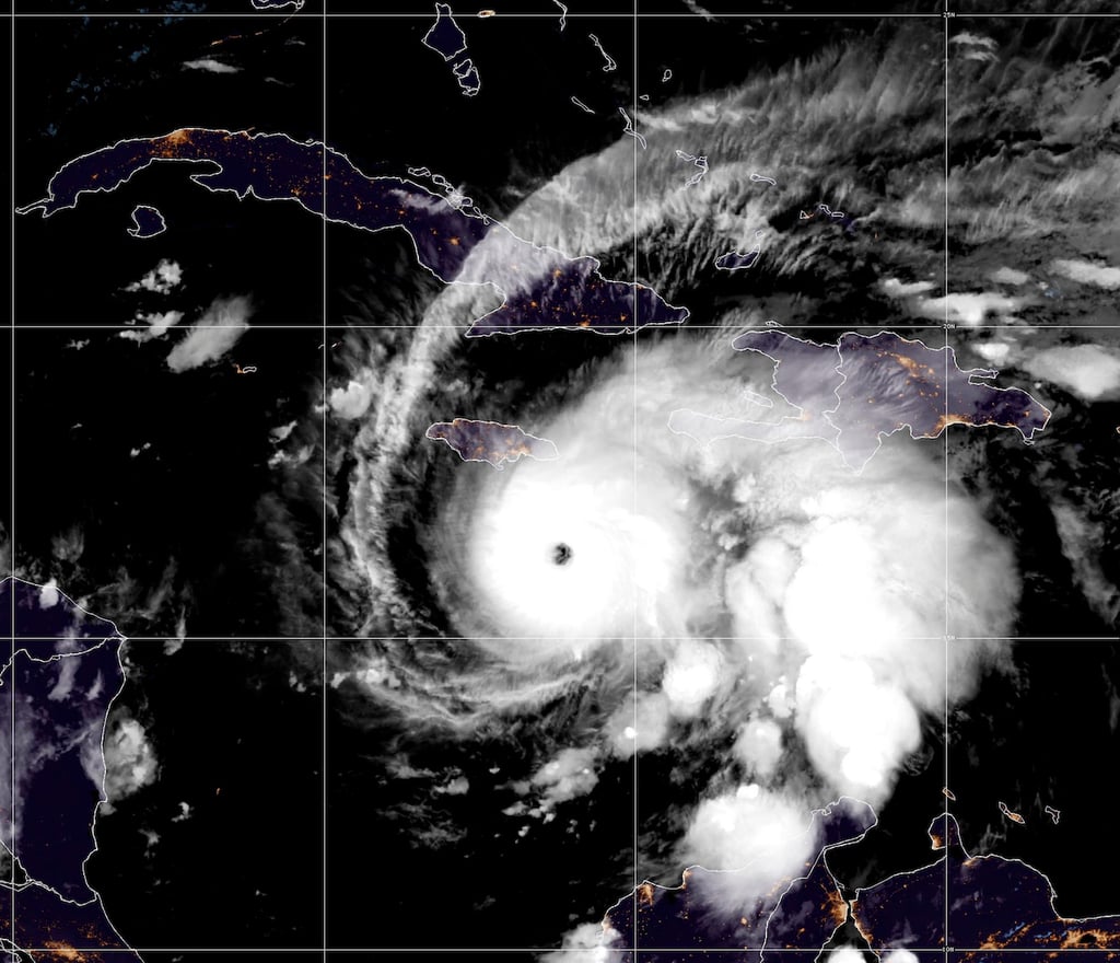 hurricane-melissa-satellite