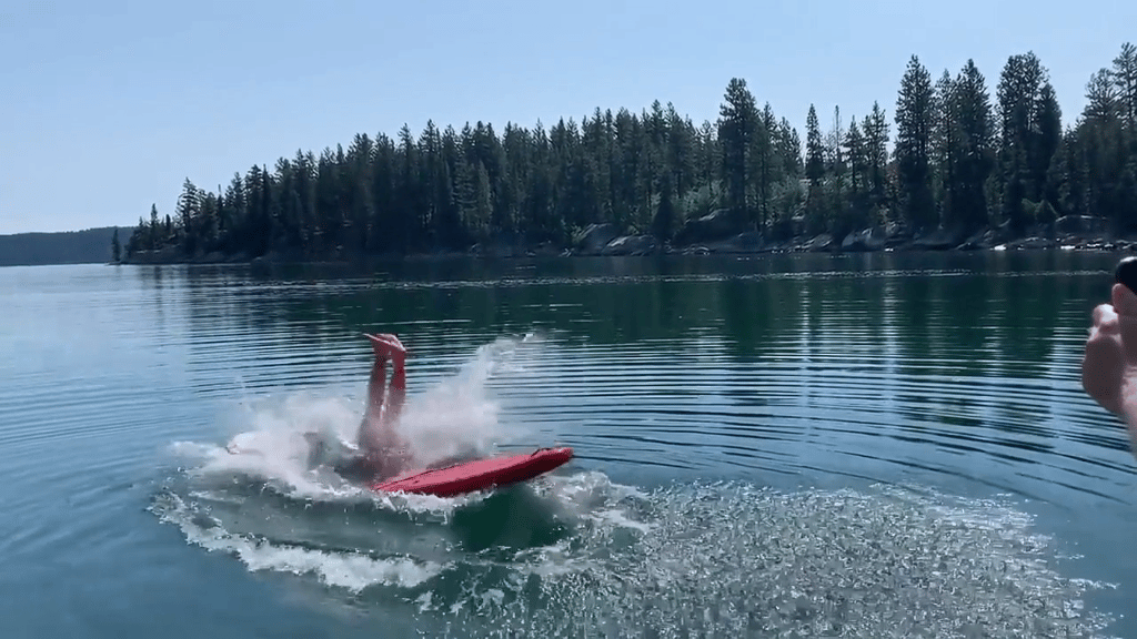 sora-2-paddleboard