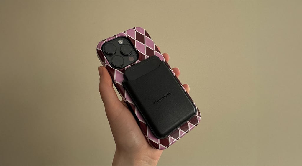 Comulytic AI note taker with case