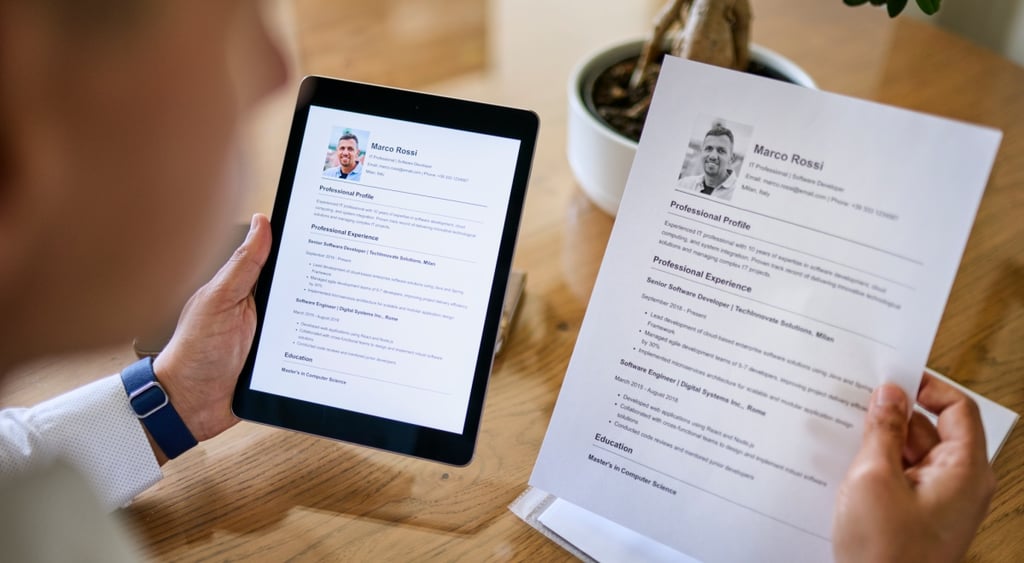 resume_man_cv_paper_digital