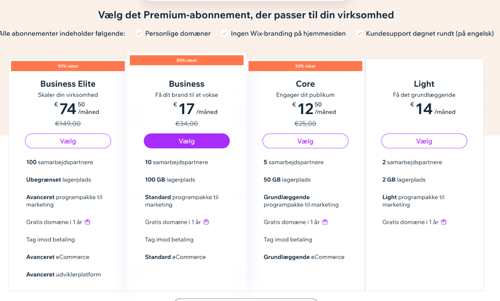 Wix-abonnementer med rabat anvendt, hvor jeg vælger betalingsperiode og fortsætter til betaling