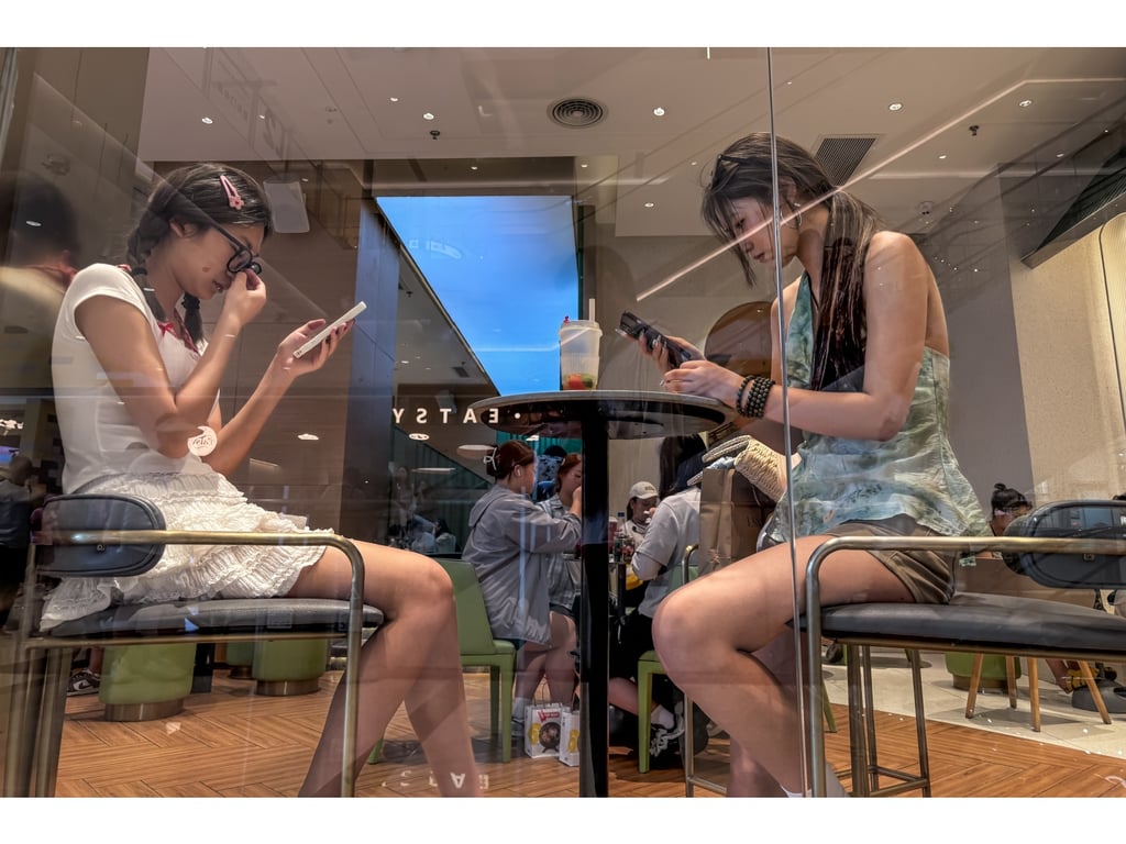 scroll gen z