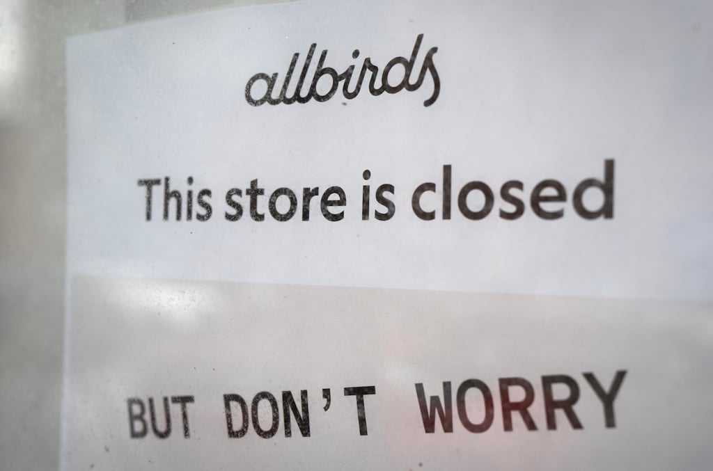 allbirds closing sign
