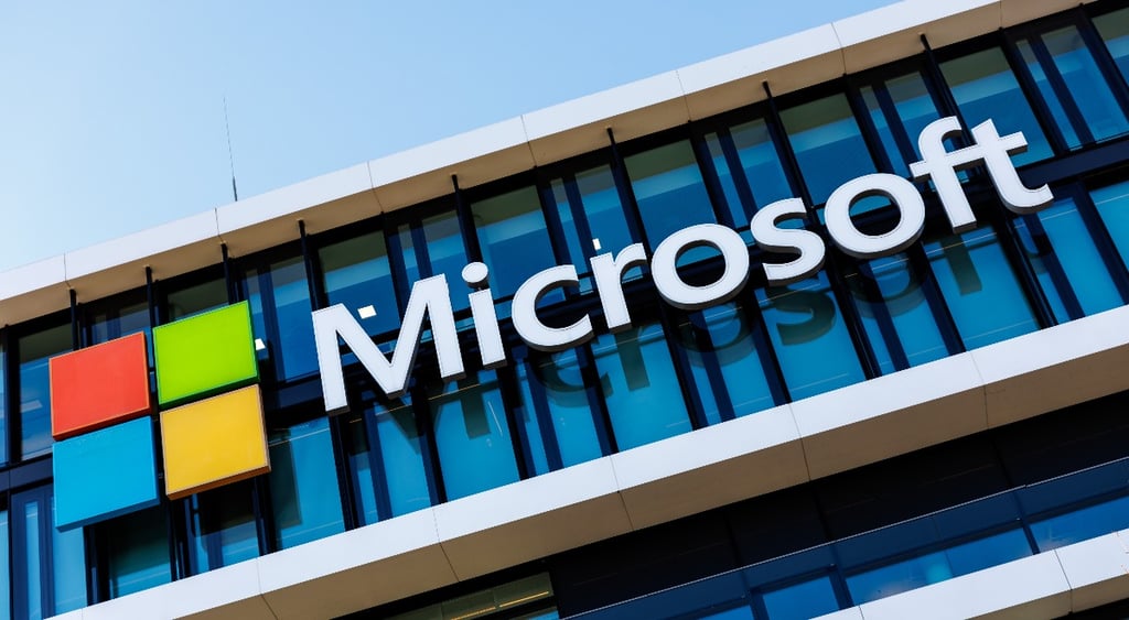 The Microsoft logo and lettering can be seen on the Microsoft Deutschland GmbH headquarters building
