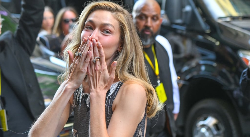 gigi hadid kiss met