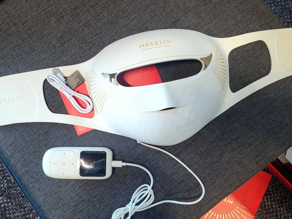 Magelin LED face mask design