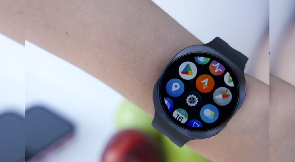Samsung Watch 9 on hand