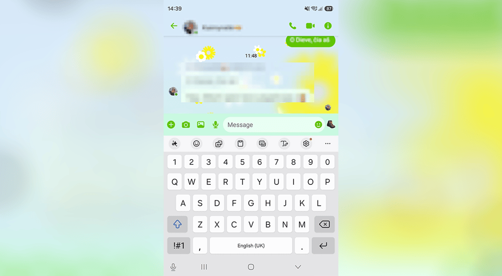 Screenshot of a chat on Messenger on Samsung Galaxy Z Fold8.