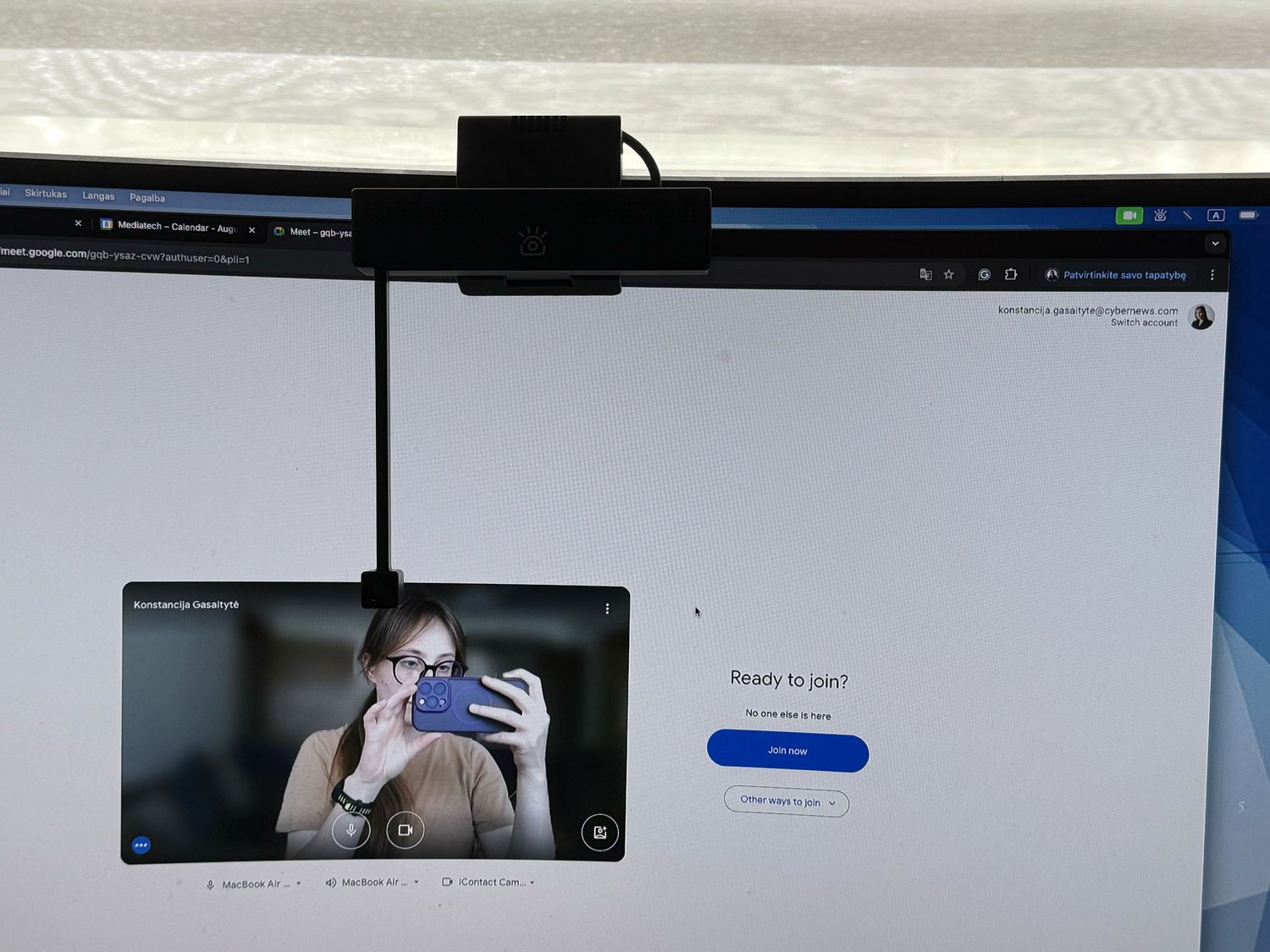 iContact Camera Pro web camera review | Cybernews