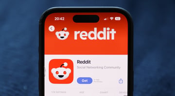 Reddit starts testing AI-powered answers, users aren’t impressed ...