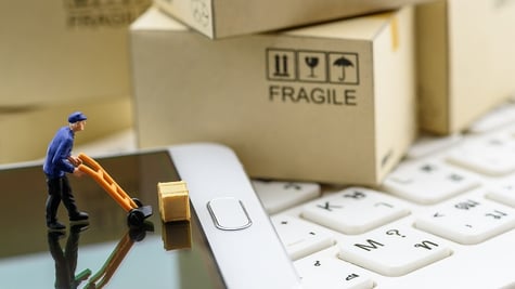 Parcel delivery toy Fragile