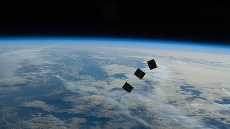 Satellite-Nano-Orbit