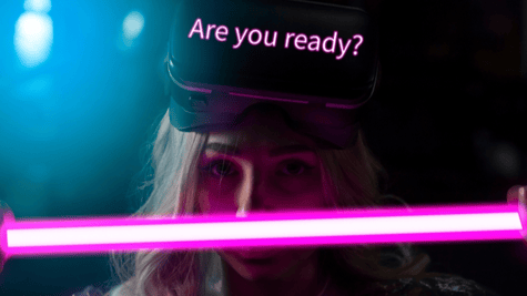 woman with oculus glasses