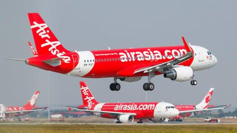 AirAsia plain