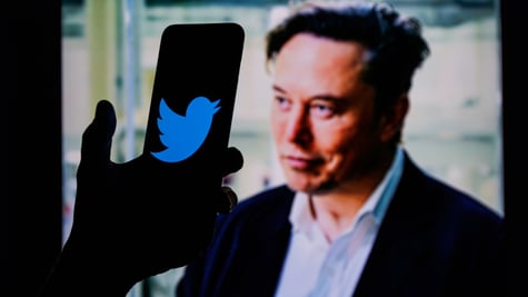 musk-ai-woke
