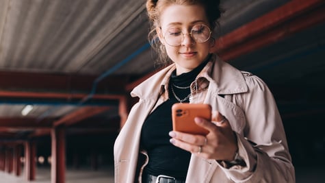 hipster-phone-breach