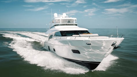 luxury yacht dealer