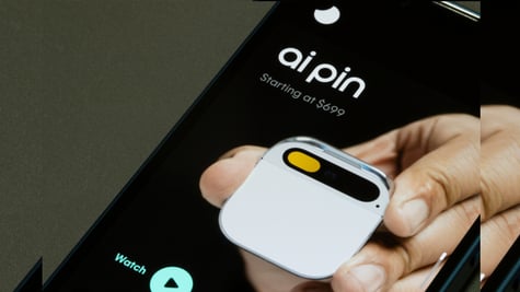 Wearable virtual assistant AI Pin