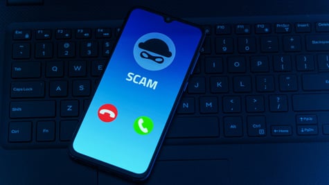 Vishing, phone scammer