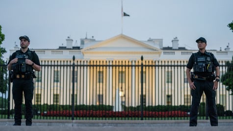 secret service stands guard at gates of white house