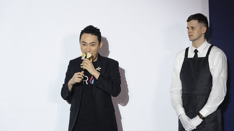Justin Sun eats expensive banana art