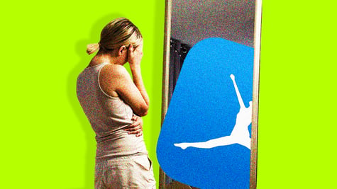 my-fitness-pal-girl-mirror
