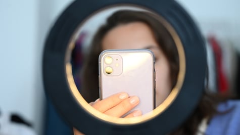 Ring light phone camera