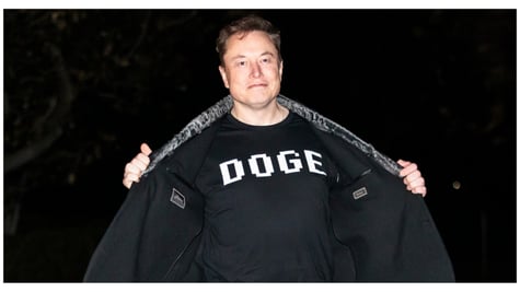 Musk wears DOGE t-shirt
