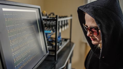 Female crypto hacker