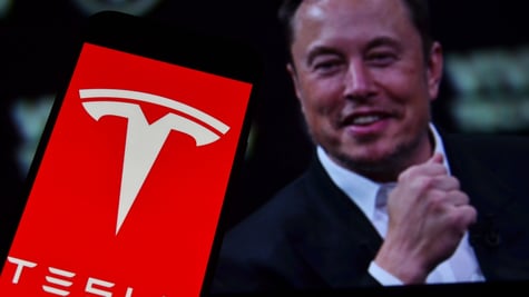 Musk fires Omead Afshar