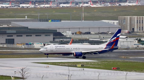 aeroflot plane, aiport, other fleets in baground, russian flag