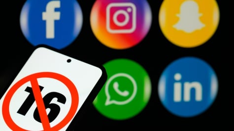 A range of social media logos, alongside an under 16 (prohibited) sign.